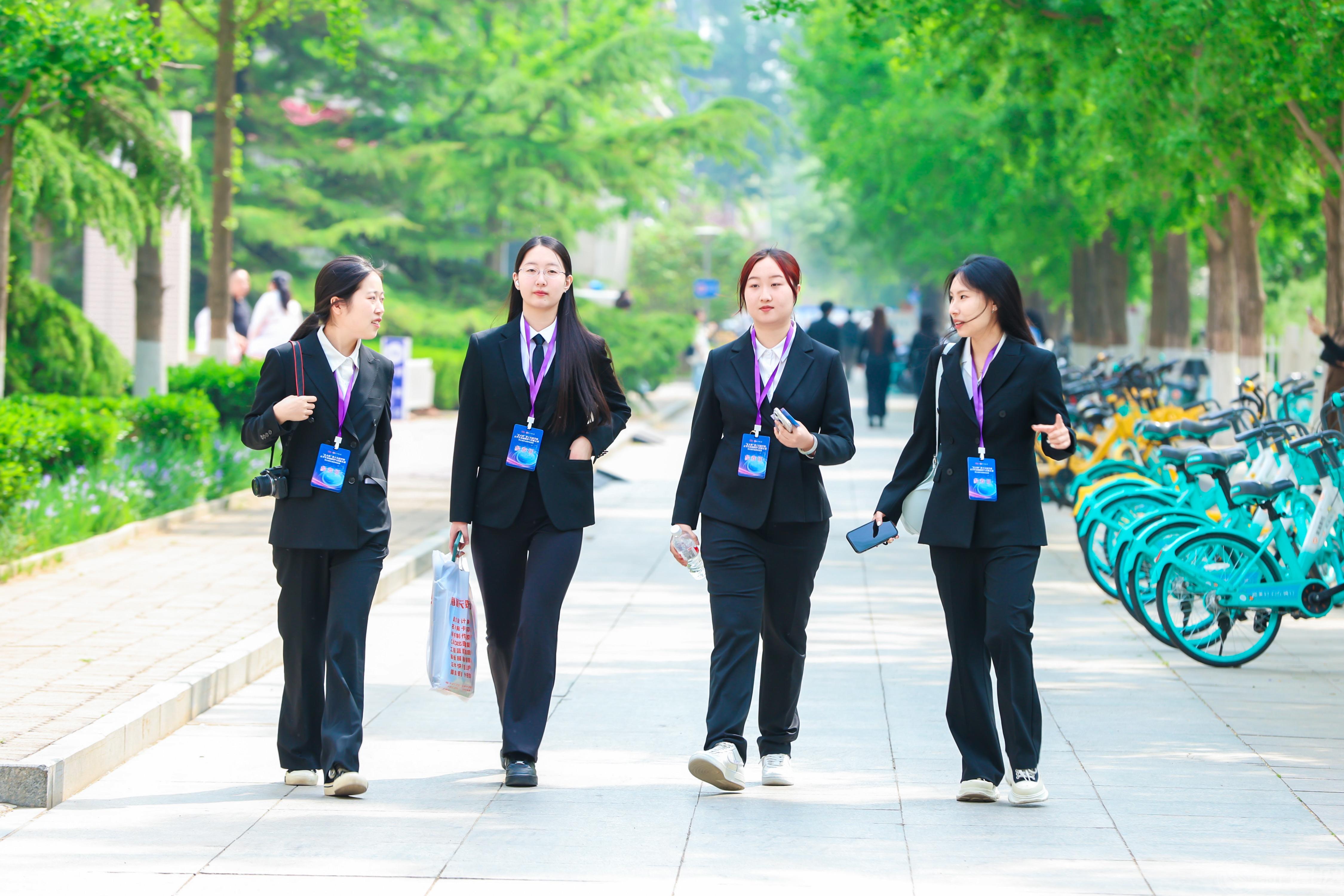 学生4.jpg